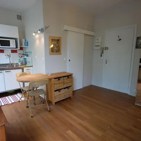 Near Invalides Unesco Eiffel Tower Montparnasse Apartment *